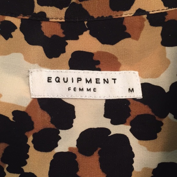 Equipment silk leopard print top, size M - Picture 3 of 5